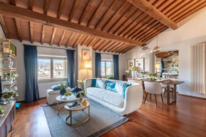 De Nobili Penthouse Apartment with Elevator in Lucca